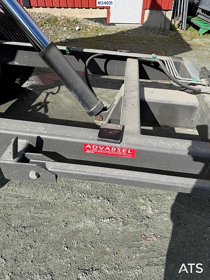 Foss-Eik service henger til graver m/ hydraulisk tipp 12 of 19