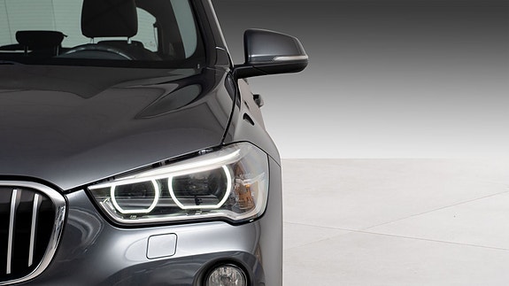 BMW X1 3 of 30