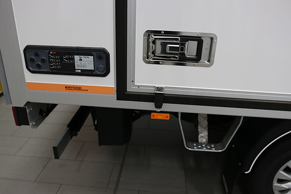 Maxus e-Deliver 9 8 of 30