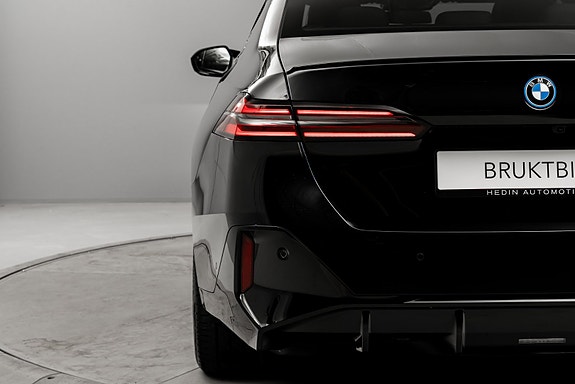 BMW i5 8 of 30