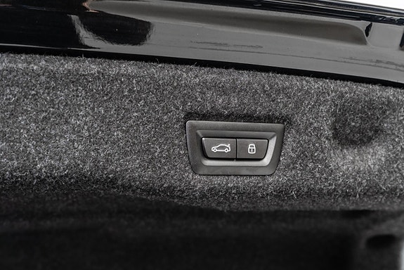 BMW i5 14 of 30