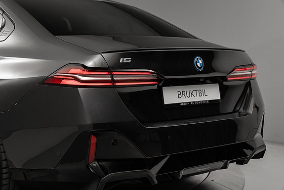 BMW i5 8 of 30