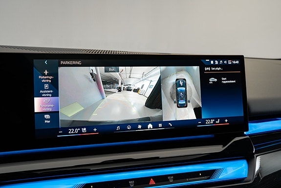 BMW i5 24 of 30