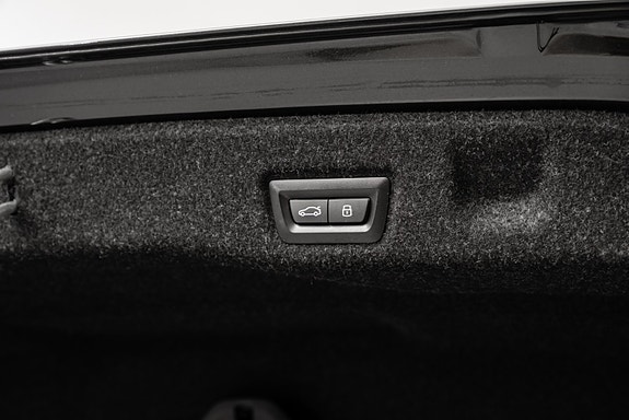 BMW i5 13 of 30