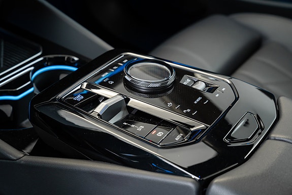 BMW i5 15 of 30