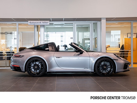 Porsche 911 Targa 4 GTS 6 of 30