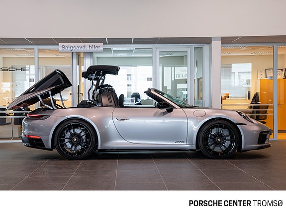 Porsche 911 Targa 4 GTS 7 of 30