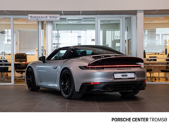 Porsche 911 Targa 4 GTS 14 of 30