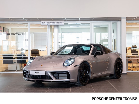 Porsche 911 Targa 4 GTS 2 of 30