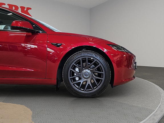 Tesla Model 3 3 of 30