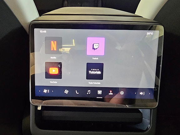 Tesla Model 3 19 of 30