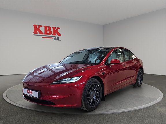 Tesla Model 3 6 of 30