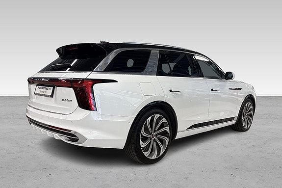 Hongqi E-HS9 11 hos Sommerseth