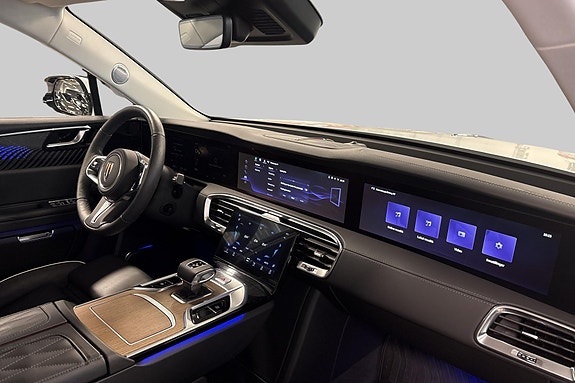 Hongqi E-HS9 15 hos Sommerseth