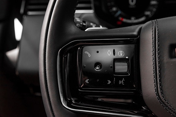 Land Rover Range Rover Sport 18 of 30