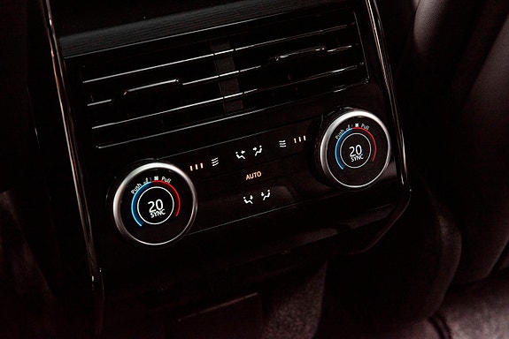 Land Rover Range Rover Sport 15 of 30