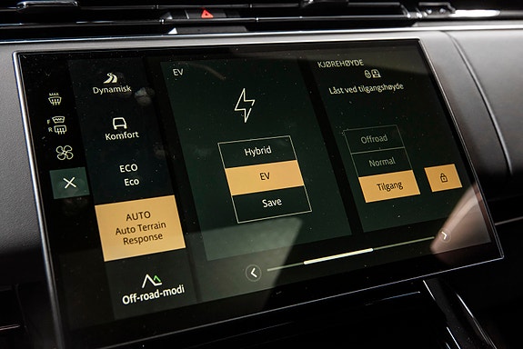 Land Rover Range Rover Sport 23 of 30