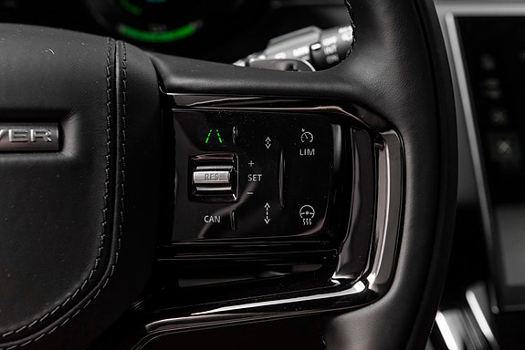 Land Rover Range Rover Sport 19 of 30