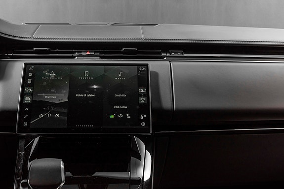 Land Rover Range Rover Sport 21 of 30