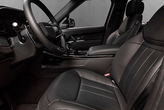 Land Rover Range Rover Sport 10 of 30