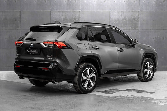 Toyota RAV4 Plug-in Hybrid 5 of 25