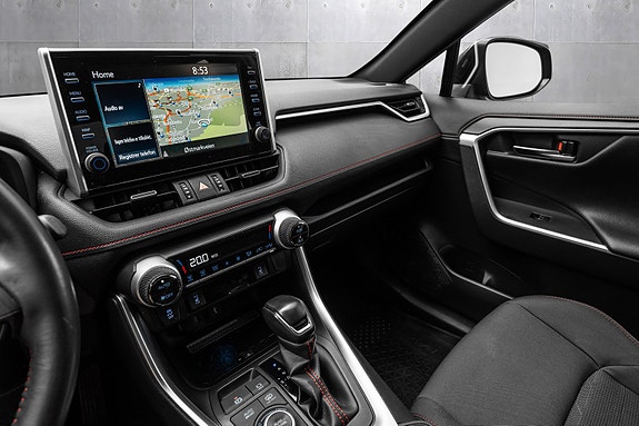 Toyota RAV4 Plug-in Hybrid 11 of 25