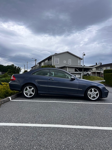 Mercedes-Benz CLK500 11 of 26