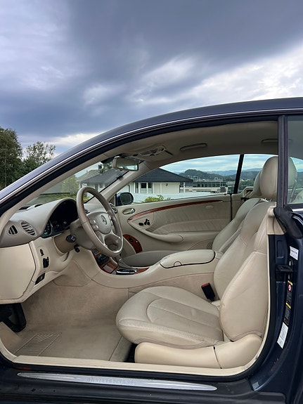 Mercedes-Benz CLK500 17 of 26
