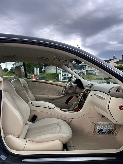Mercedes-Benz CLK500 14 of 26