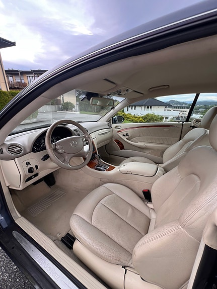 Mercedes-Benz CLK500 22 of 26
