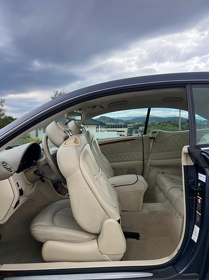 Mercedes-Benz CLK500 23 of 26