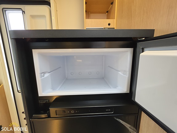 Sunlight T 690 L Adventure 2026 | 165 HK automat | Nordic-pakke | Senkeseng | ACC | Parksensorer foran  | Ryggekamera | 3500 kg 17 of 30