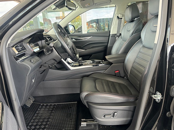Maxus Euniq 6 16 of 27