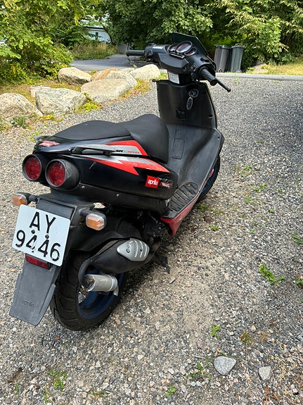 Aprilia SR 50 5 of 17