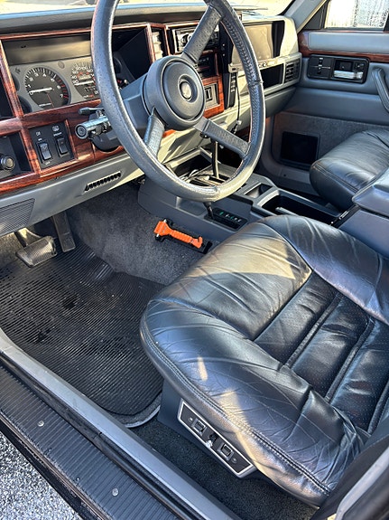 Jeep Cherokee 12 of 30