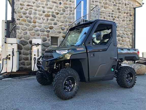 Polaris Ranger Diesel EPS 2 of 29