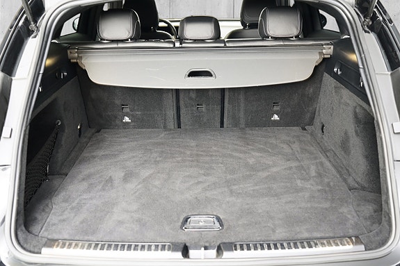 Mercedes-Benz EQC400 21 of 21
