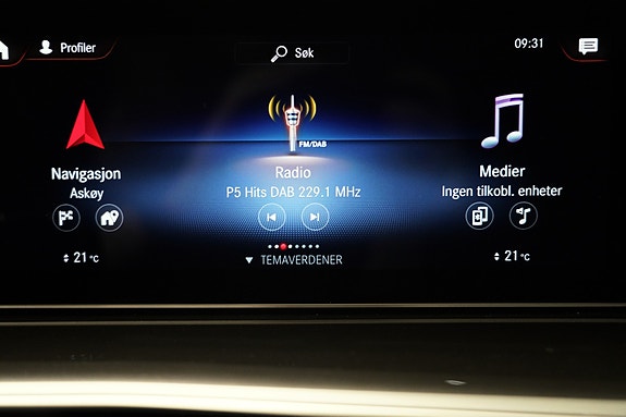 Mercedes-Benz EQC400 14 of 21