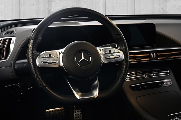 Mercedes-Benz EQC400 9 of 21