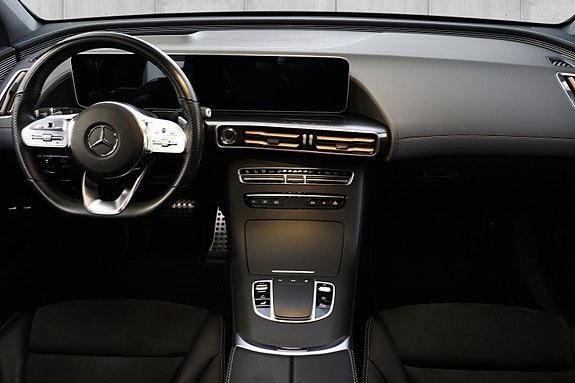 Mercedes-Benz EQC400 8 of 21