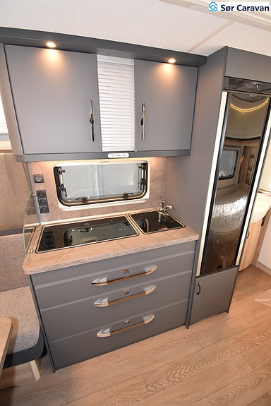 Hobby De Luxe 460 UFe 9 of 24