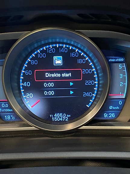 Volvo V40 Cross Country 18 of 29