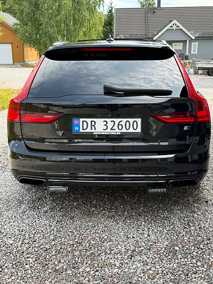 Volvo V90 3 of 16