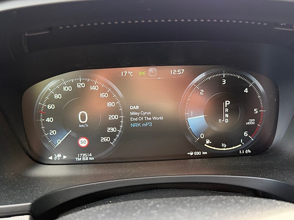 Volvo V90 16 of 16
