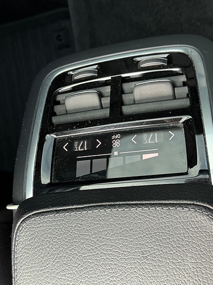Volvo V90 10 of 16