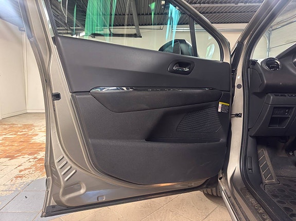 Peugeot 3008 14 of 29