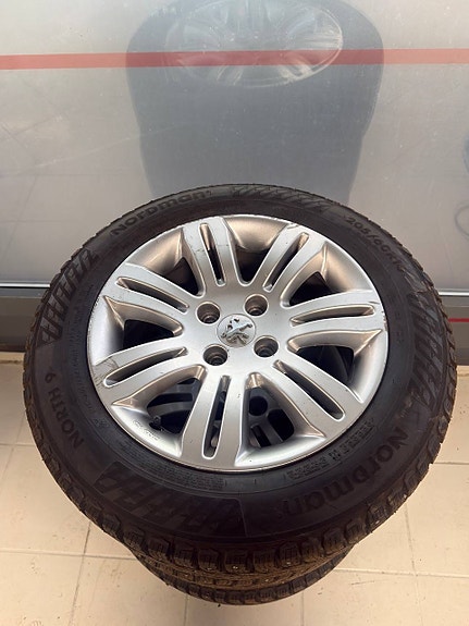 Peugeot 3008 23 of 29