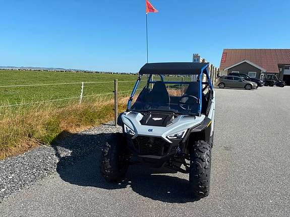 Polaris RZR 200 EFI 3 of 27