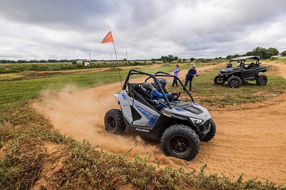 Polaris RZR 200 EFI 19 of 27
