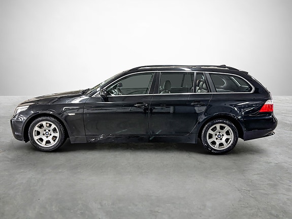 BMW 520d 2 of 28